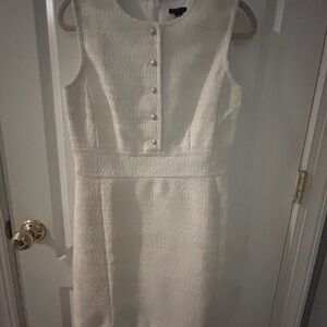 Elegant White Tweed Sleeveless Dress